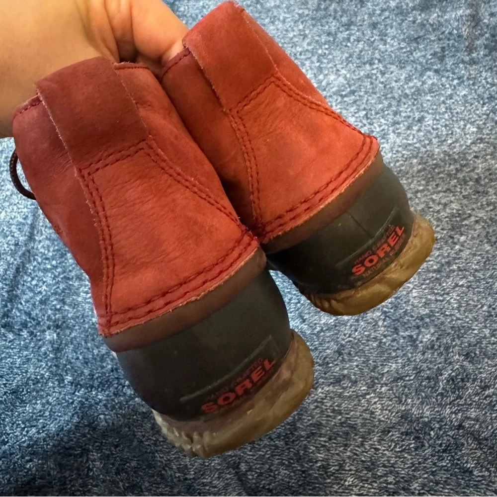 Sorel Women’s Red Out 'N About Leather Outdoor Rain Duck Boots Size 7.5